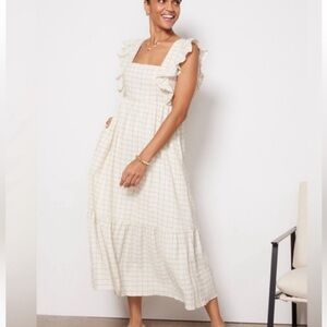 Evereve Cream Checkered Midi Dress